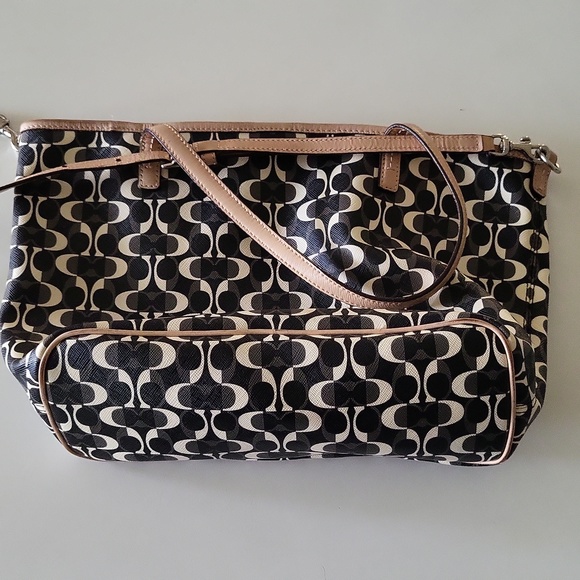 Coach Gray, Black & Cream🪴* - Picture 6 of 7